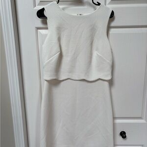 Roz & Ali White Sleeveless Dress